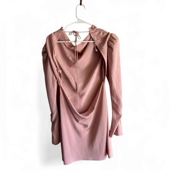 De La Vali Light Pink Backless Mini Dress with Long Sleeves - Picture 2 of 5